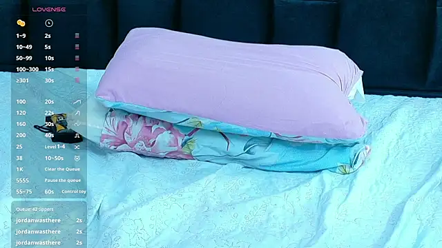 hornybarelylegalgirl online show from 03/09/26, 12:14