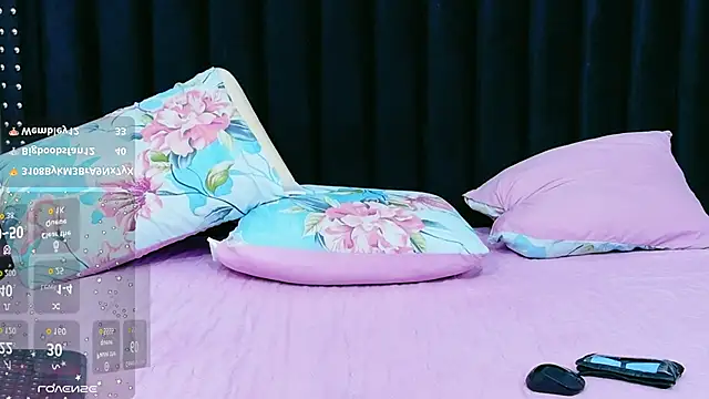 hornybarelylegalgirl online show from 04/04/26, 06:49