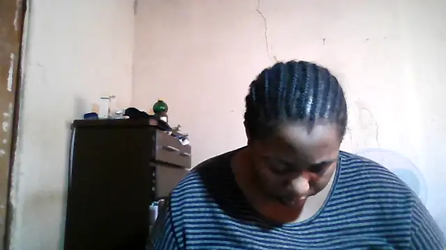 Snapshot of bustyboobs6 chatting on 09/15/25, 10:04 bustyboobs6 online show from 09/15/25, 10:04