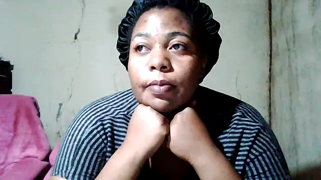 Snapshot of bustyboobs6 chatting on 10/01/25, 08:48 bustyboobs6 online show from 10/01/25, 08:48