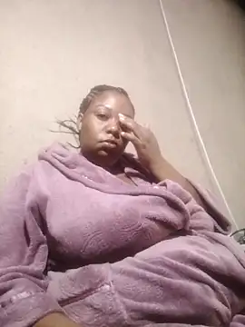 Snapshot of bustyboobs6 chatting on 11/08/25, 05:51 bustyboobs6 online show from 11/08/25, 05:51