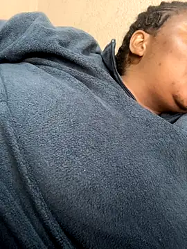 Snapshot of bustyboobs6 chatting on 11/20/25, 08:47 bustyboobs6 online show from 11/20/25, 08:47