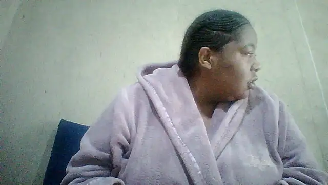 Snapshot of bustyboobs6 chatting on 12/14/25, 07:58 bustyboobs6 online show from 12/14/25, 07:58