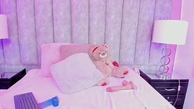 CoralHarmon online show from 01/26/25, 06:06