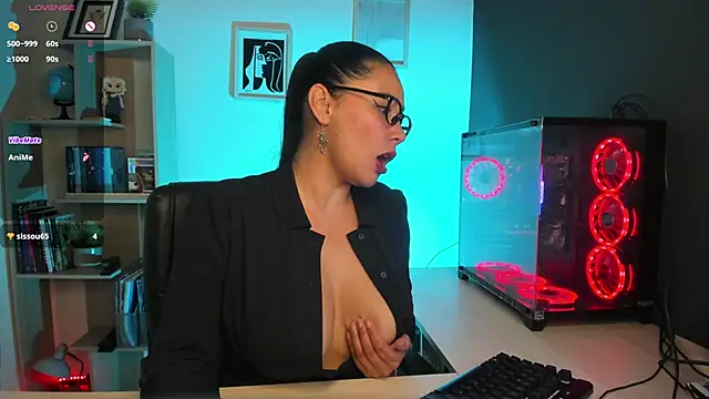 Sue Wolls online show from 01/15/25, 12:41