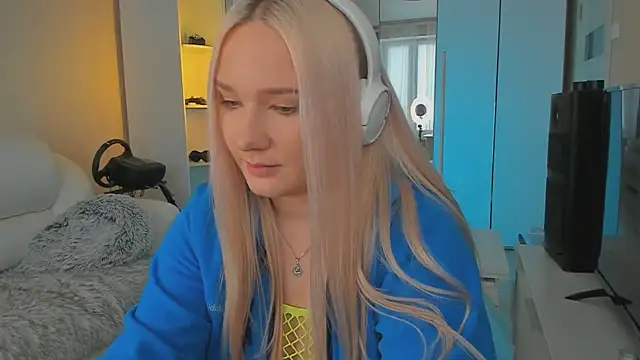 1AlexaGoddess3 online show from 01/27/25, 05:58