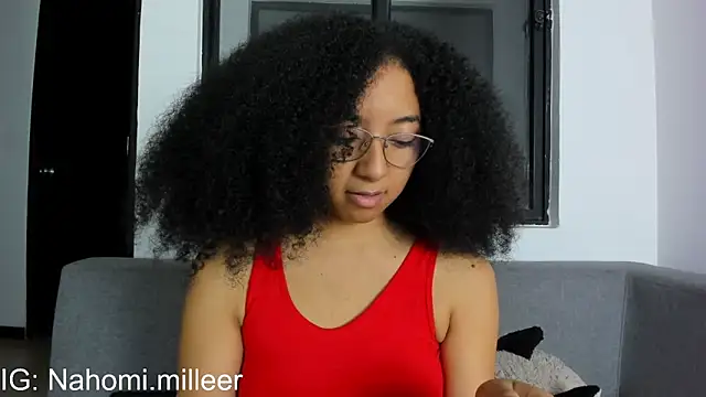 NAHOMI MILLER online show from 12/21/25, 11:12