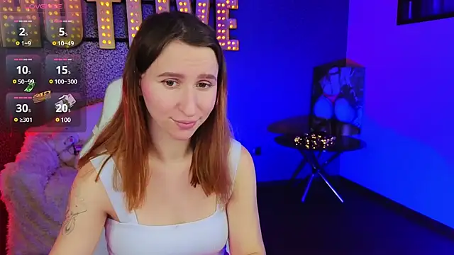 Snapshot of AliceBYKiss chatting on 12/20/24, 04:04 AliceBYKiss online show from 12/20/24, 04:04