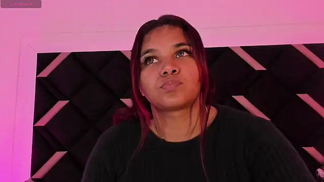 Carolina Evanss online show from 03/04/25, 03:33