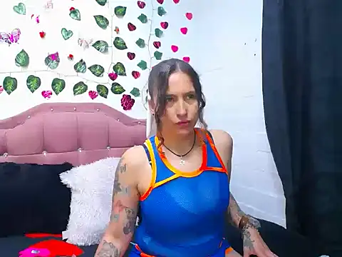 Snapshot of Leyla_Horny_Bg chatting on 12/18/24, 11:08 Leyla Horny Bg online show from 12/18/24, 11:08