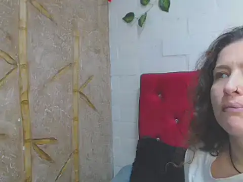 Snapshot of Leyla_Horny_Bg chatting on 02/26/25, 09:16 Leyla Horny Bg online show from 02/26/25, 09:16