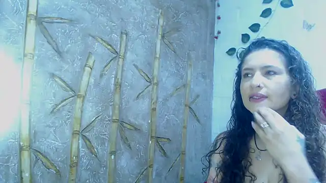 Snapshot of Leyla_Horny_Bg chatting on 03/15/25, 09:16 Leyla Horny Bg online show from 03/15/25, 09:16