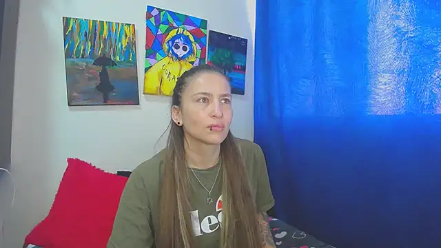 Snapshot of Leyla_Horny_Bg chatting on 11/11/25, 12:05 Leyla Horny Bg online show from 11/11/25, 12:05