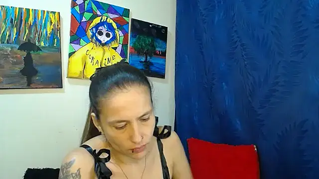 Snapshot of Leyla_Horny_Bg chatting on 11/12/25, 12:11 Leyla Horny Bg online show from 11/12/25, 12:11