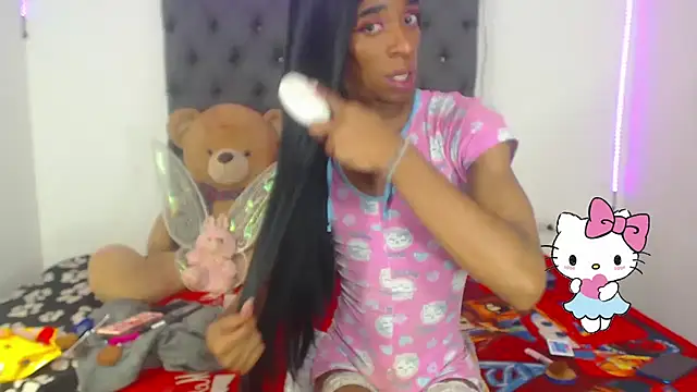 lucianadolll online show from 10/19/25, 05:57