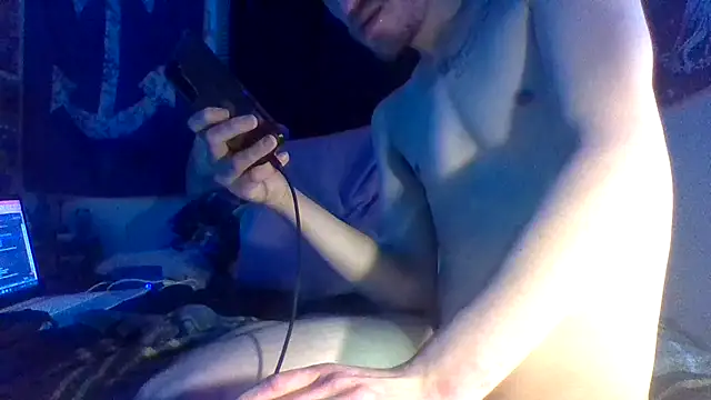 Snapshot of ATwinkie chatting on 02/19/25, 08:33 ATwinkie online show from 02/19/25, 08:33