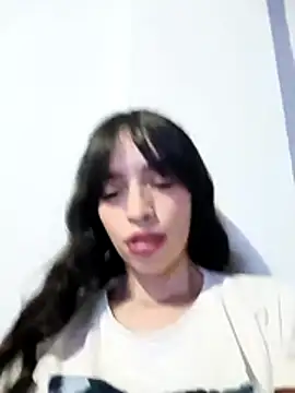 Snapshot of dholcee chatting on 01/02/25, 02:00 dholcee online show from 01/02/25, 02:00