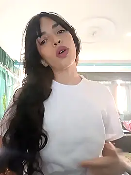 Snapshot of dholcee chatting on 01/03/25, 03:12 dholcee online show from 01/03/25, 03:12