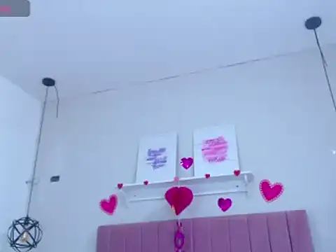 Snapshot of dholcee chatting on 03/07/25, 07:05 dholcee online show from 03/07/25, 07:05