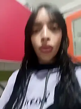 Snapshot of dholcee chatting on 03/08/25, 11:16 dholcee online show from 03/08/25, 11:16