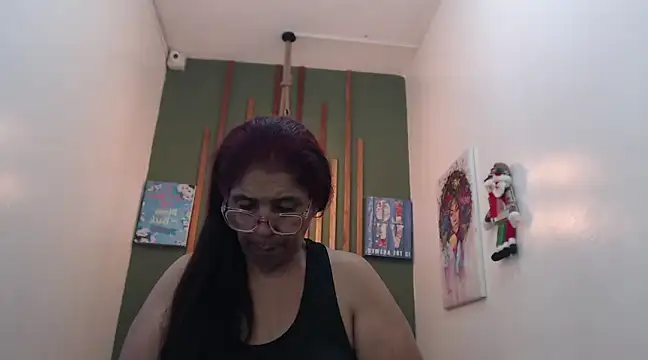 Snapshot of renata_milf_ chatting on 12/28/24, 03:04 renata milf online show from 12/28/24, 03:04