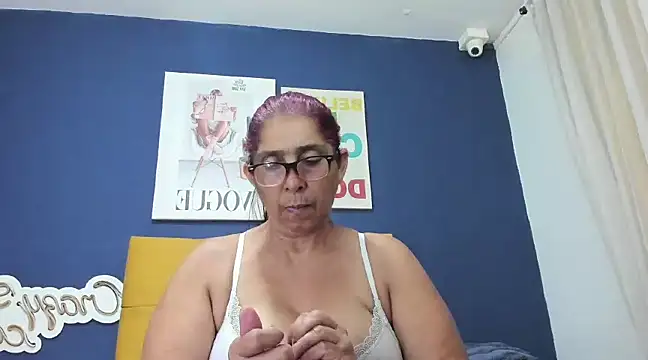 Snapshot of renata_milf_ chatting on 01/21/25, 11:46 renata milf online show from 01/21/25, 11:46