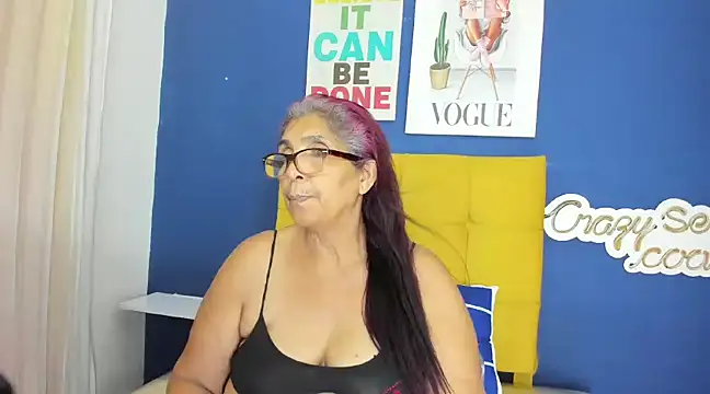 Snapshot of renata_milf_ chatting on 03/07/25, 05:49 renata milf online show from 03/07/25, 05:49
