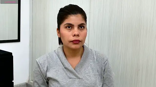 cutehanna1 online show from 12/01/25, 08:14