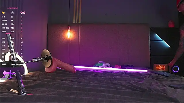 samuel boy tatoo online show from 10/06/25, 03:48