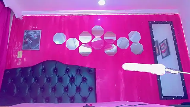 TiffanyMackensyy online show from 11/22/25, 01:59