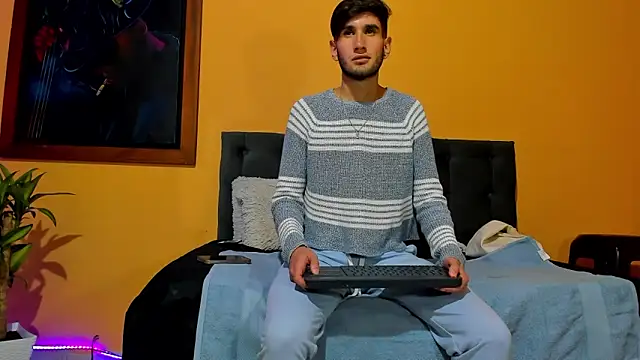 Thhiago tay online show from 12/15/24, 08:58