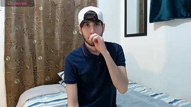 Thhiago tay online show from 09/28/25, 04:01