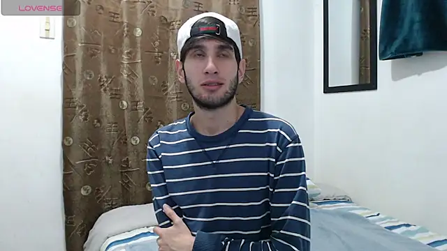 Thhiago tay online show from 09/29/25, 04:01