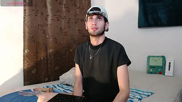 Thhiago tay online show from 11/22/25, 08:57