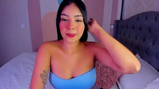 Snapshot of MadyLust chatting on 02/17/26, 08:15 MadyLust online show from 02/17/26, 08:15