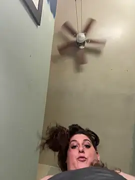 Snapshot of delinadelray chatting on 12/21/24, 10:40 delinadelray online show from 12/21/24, 10:40