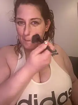 Snapshot of delinadelray chatting on 03/15/25, 02:14 delinadelray online show from 03/15/25, 02:14