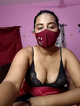 lovely-tanu online show from 10/22/25, 11:43