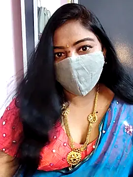 Snapshot of RomeoJuliet345 chatting on 02/03/26, 07:35 RomeoJuliet345 online show from 02/03/26, 07:35