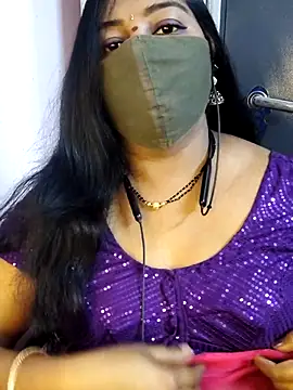 Snapshot of RomeoJuliet345 chatting on 02/14/26, 09:28 RomeoJuliet345 online show from 02/14/26, 09:28