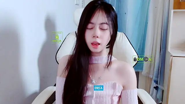 xiyao1314 online show from 11/23/25, 12:21