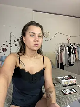 Snapshot of MiraMiss chatting on 12/24/24, 05:05 MiraMiss online show from 12/24/24, 05:05