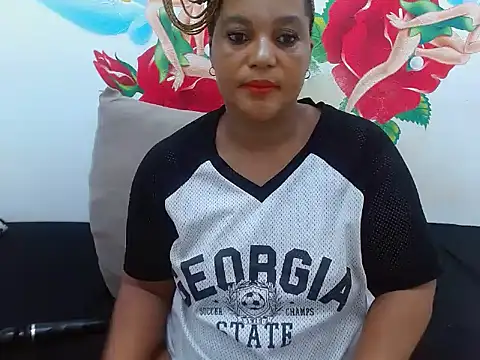 Snapshot of SexyEbony37X chatting on 11/25/25, 03:50 SexyEbony37X online show from 11/25/25, 03:50