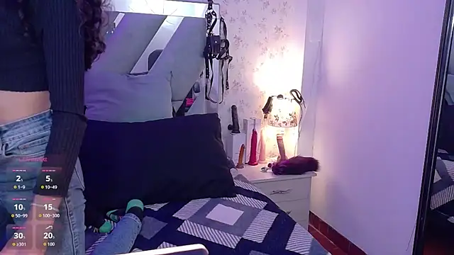 Queenjenn   online show from 02/25/26, 06:34