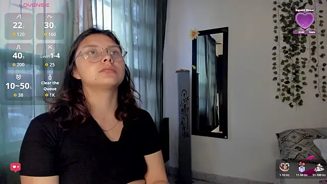 Noellesable online show from 10/30/25, 05:24