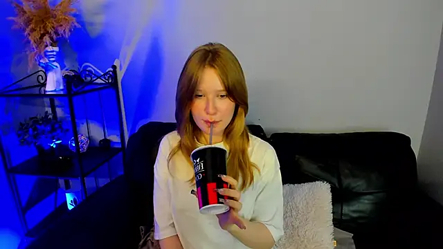 Snapshot of EvaStevs chatting on 12/25/24, 11:20 EvaStevs online show from 12/25/24, 11:20