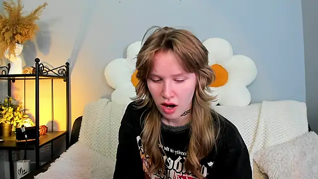 Snapshot of EvaStevs chatting on 02/15/25, 04:03 EvaStevs online show from 02/15/25, 04:03