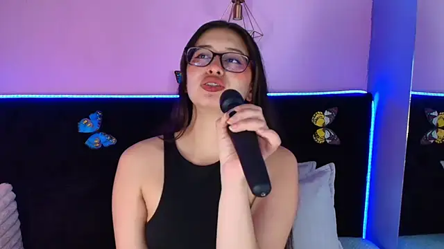 Anastasia Whitee online show from 05/03/26, 01:39