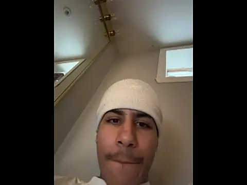 johnycash21 online show from 04/05/26, 07:55