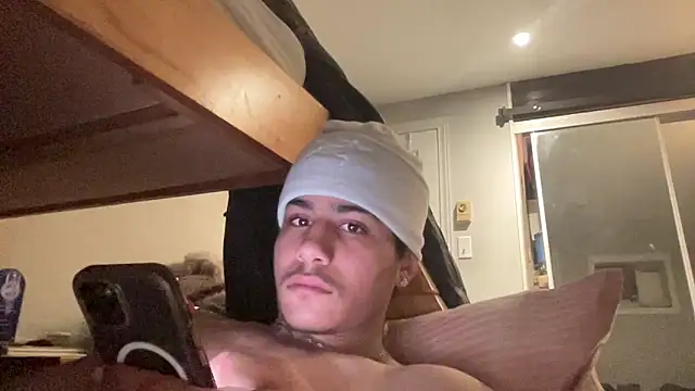 johnycash21 online show from 04/15/26, 07:15